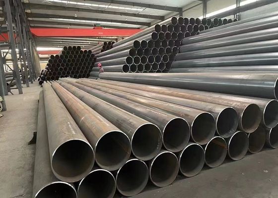 ERW Pipa Baja Karbon Dengan Hitam / Galvanized / Varnish Surface Finish