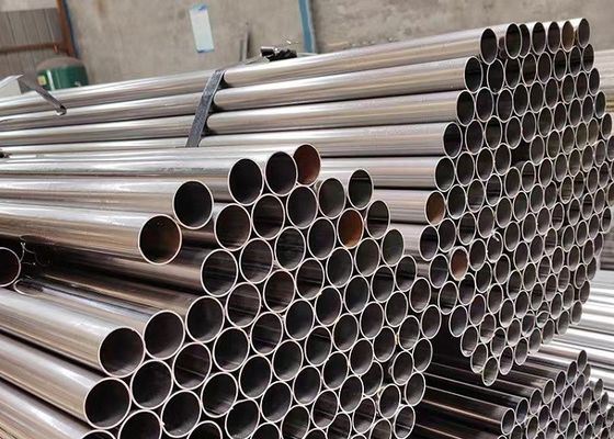 Panjang 5,8m-12m ERW Steel Pipe dengan anti korosi lapisan dan baja paduan