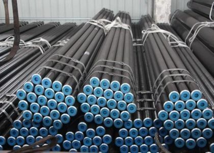 Tepi dinding yang disesuaikan Tubu baja penukar panas dicat hitam untuk sertifikat EN industri