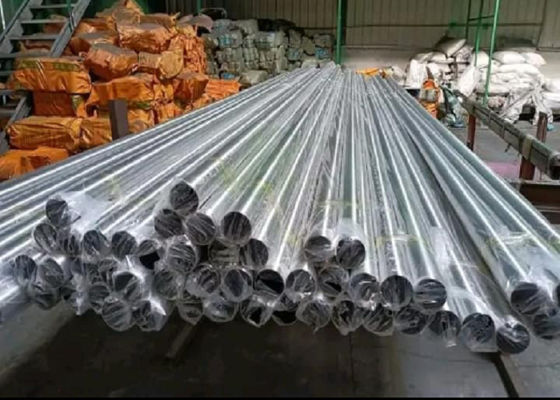 ± 1% Toleransi Stainless Steel Round Tubing Diameter 2mm-550mm Dengan Tahan Suhu