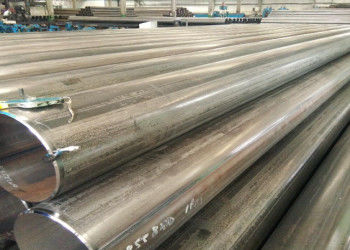 Industri Minyak dan Gas ERW Pipa Baja dengan Ujung Langsing / Beveled / Threaded Panjang 5,8m-12m