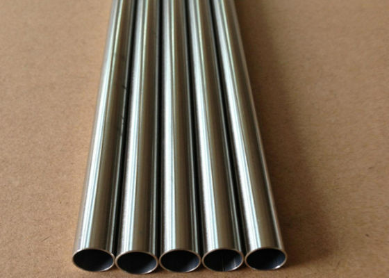 Tabung baja paduan yang dipoles cerah tipe ujung polos/bevel untuk aplikasi industri
