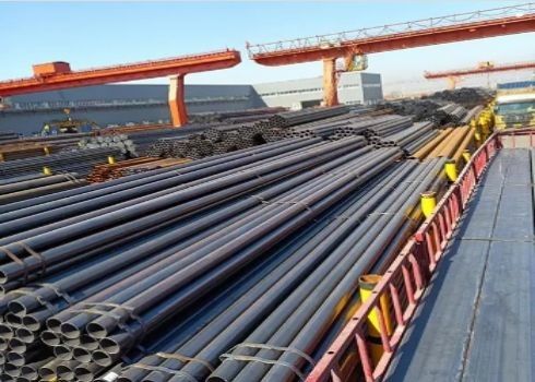 ERW Steel Pipe With Painting Surface Finish Toleransi dan pemeriksaan pihak ketiga tersedia