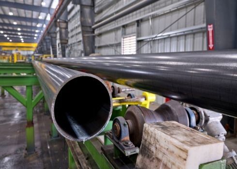 Q195-A572 Gr.50 Precision and Strength Carbon/Stainless/Alloy Steel Pipe dengan tutup pelindung ujung