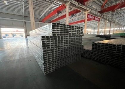 Profil Tubular Baja Panjang 6m dengan Diameter Dalam 1-20mm untuk Komponen Struktural Surya dan Konstruksi