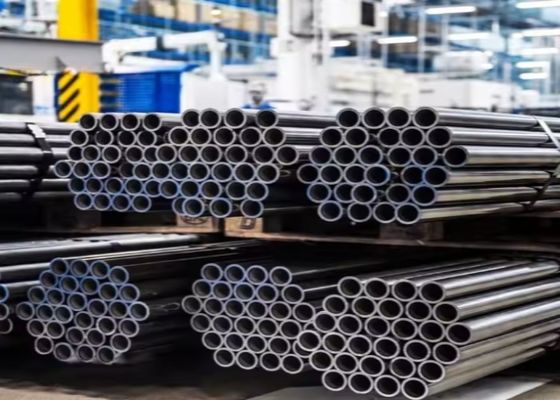5.8M 6M Panjang Stainless Steel Structural Pipe dengan standar DIN 17458