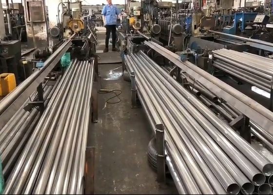 Produsen pipa stainless steel tanpa jahitan dengan teknik digulung panas dan ketebalan kisaran 0,3mm-150mm