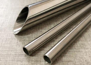 Stainless Steel Pipe Tubing 2500mm Panjang Dengan Teknik Cold Rolled