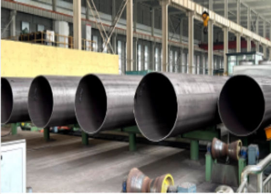 Permukaan Lukisan Finish ERW Steel Pipe dengan Wall Thk 0,5-60mm dan /- 0,2% Toleransi Ketebalan Sempurna