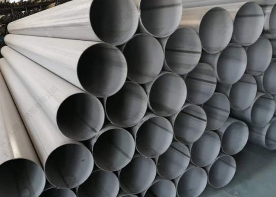 Permukaan Lukisan Finish ERW Steel Pipe dengan Wall Thk 0,5-60mm dan /- 0,2% Toleransi Ketebalan Sempurna