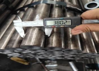 Pipa Baja Penukar Panas 16Mn Tebal Dinding 0.7-30MM Panjang Kustom