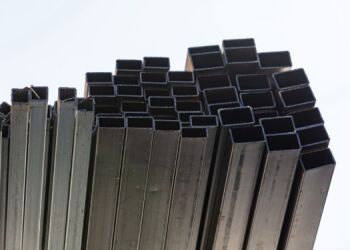 Baja Berongga Persegi Gulung Panas dalam Grade Q195-235 untuk Konstruksi dan Mesin